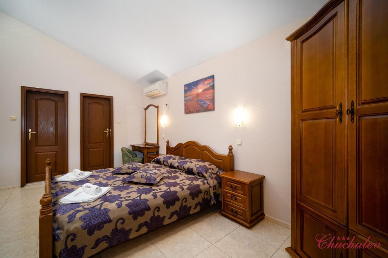 Chuchulev 3* Sozopol